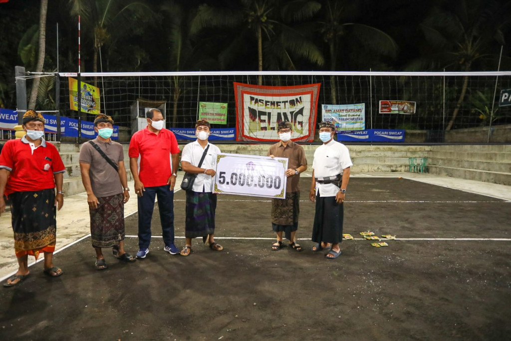 Sekda Adi Arnawa Hadiri Turnament Bola Voli Porlang Cup 3 Tahun 2022